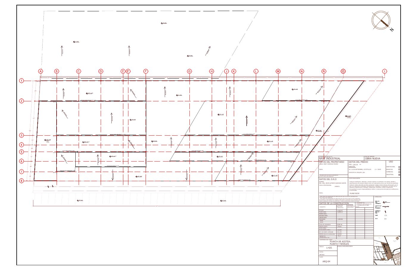 ARQ-04: Planta arquitectónica de azotea: planta y niveles